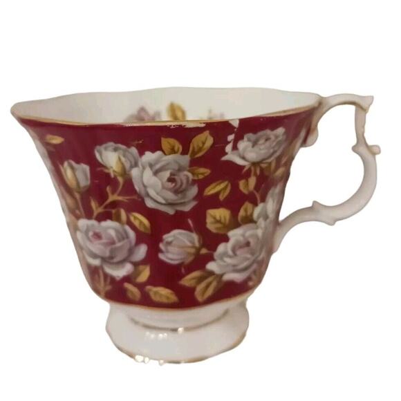Royal Albert TEA CUP Merrie England Series Balmoral Red ROSES A Flower Pot TOO - Picture 2 of 7